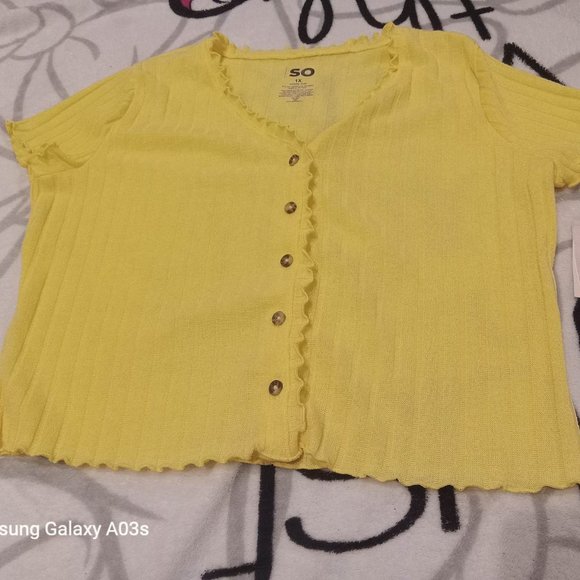 SO Tops - NWT Butter Soft Vibrant Yellow Juniors Top